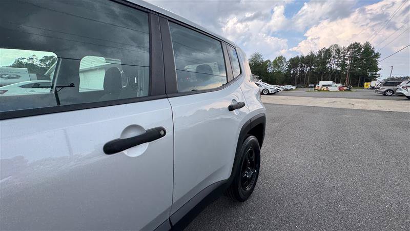 Used 2021 Jeep Renegade Sport AWD/4WD image 12