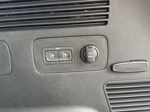 Used 2025 Kia Sorento EX FWD image 31
