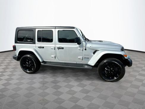Used 2022 Jeep Wrangler Unlimited Sahara w/ Cold Weather Group AWD/4WD image 5