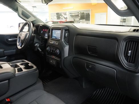 Used 2020 Chevrolet Silverado 1500 Custom w/ Custom Value Package AWD/4WD image 26