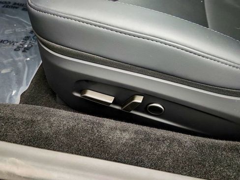 Used 2024 Tesla Model 3 image 11