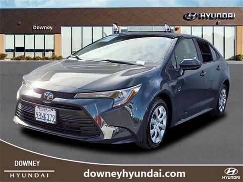 Used 2025 Toyota Corolla LE image 1