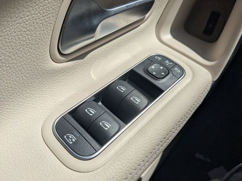 Used 2025 Mercedes-Benz CLA 250 4MATIC image 10