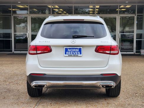 Used 2018 Mercedes-Benz GLC 300 4MATIC image 6