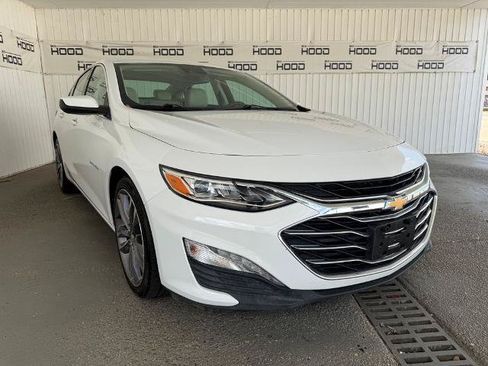 Used 2024 Chevrolet Malibu LT FWD image 1