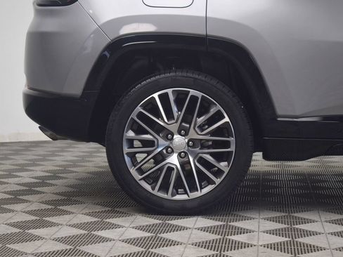Used 2022 Jeep Compass Limited w/ Elite Group AWD/4WD image 32