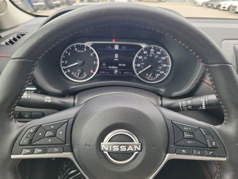 Used 2024 Nissan Sentra SR w/ SR Premium Package image 22