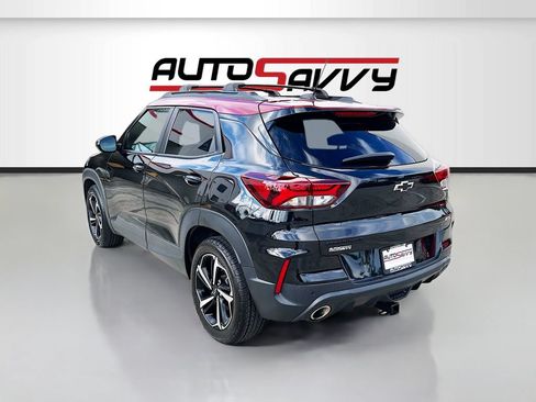 Used 2021 Chevrolet TrailBlazer RS w/ Technology Package FWD image 5