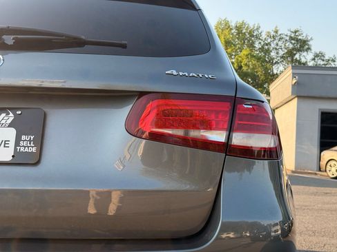 Used 2018 Mercedes-Benz GLC 300 4MATIC image 10