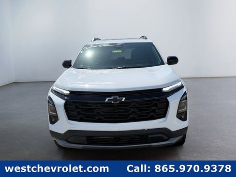 New 2026 Chevrolet Equinox LT w/ Convenience Package II FWD image 8