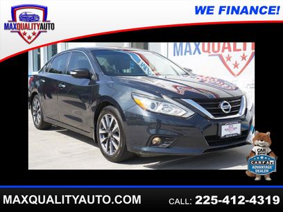 Used 2017 Nissan Altima 2.5 SV w/ Convenience Package