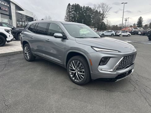 New 2026 Buick Enclave Avenir w/ Super Cruise Package image 16