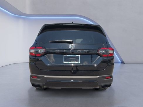 New 2026 Honda Pilot Sport image 4