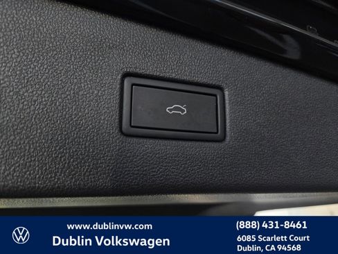 Certified 2023 Volkswagen Tiguan SE R-Line FWD image 25