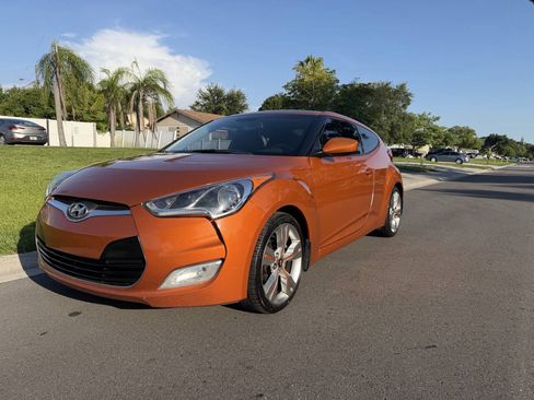 Used 2012 Hyundai Veloster w/ Style Pkg FWD image 1