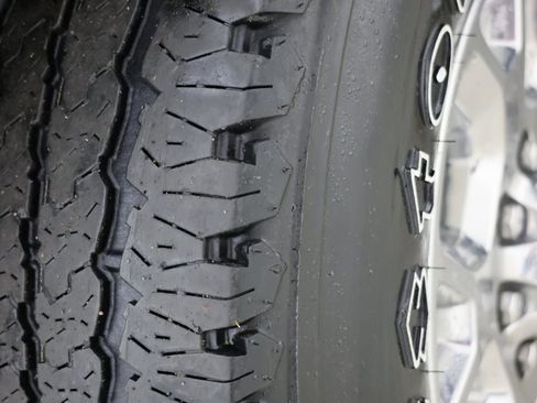 Used 2024 RAM 2500 Laramie w/ Snow Chief Group image 14