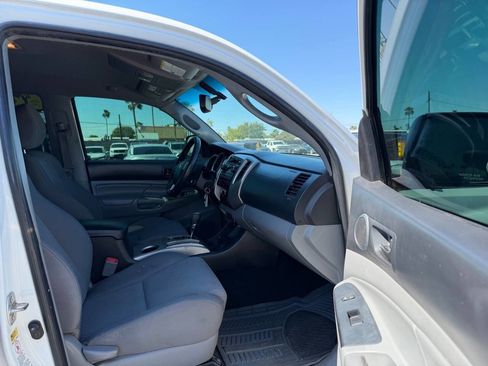 Used 2012 Toyota Tacoma 4x4 Double Cab w/ TRD Sport Pkg image 27