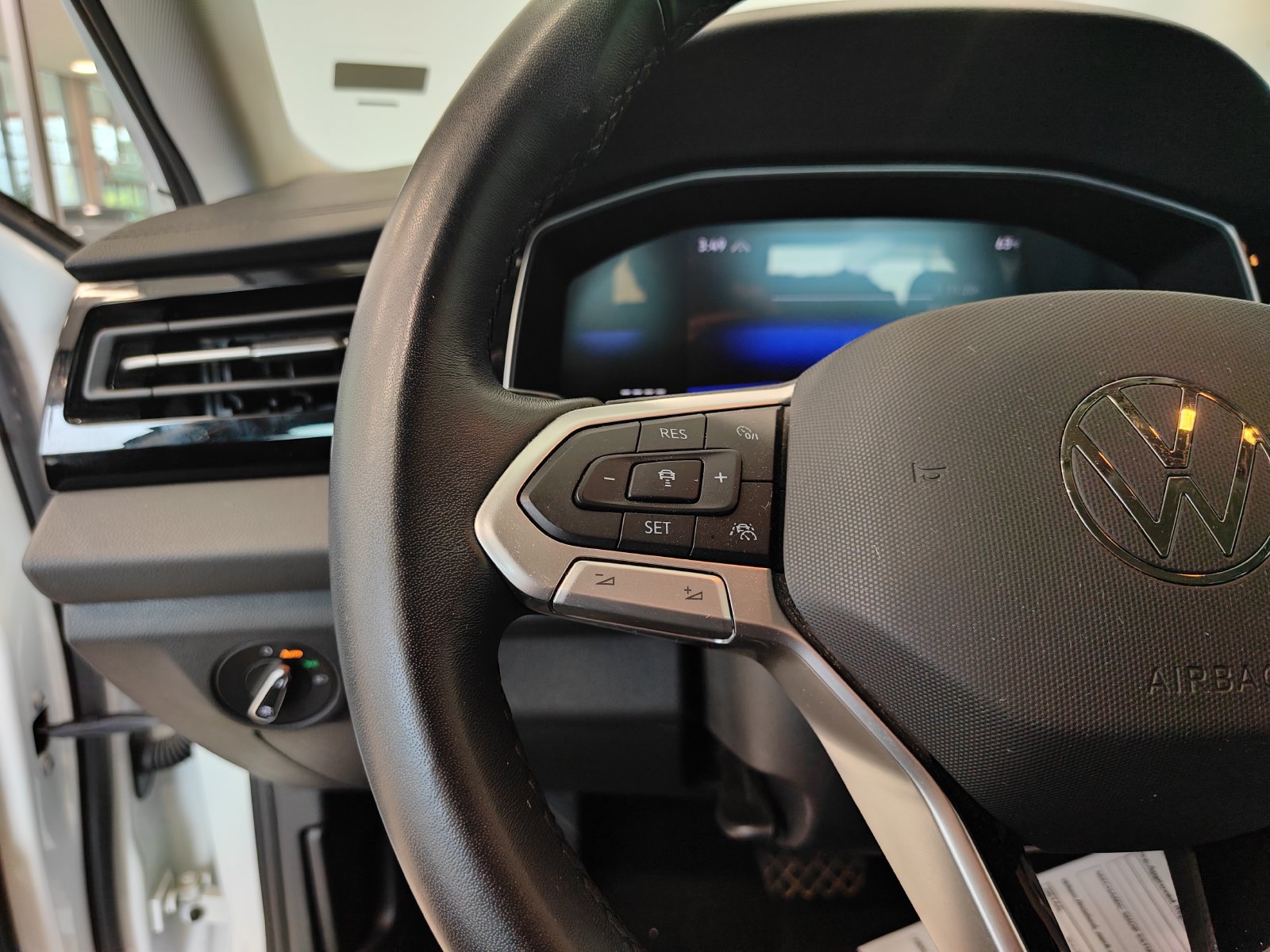 Used 2025 Volkswagen Jetta S FWD image 11