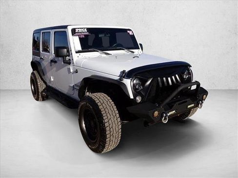 Used 2016 Jeep Wrangler Unlimited Sport w/ Max Tow Package AWD/4WD image 4