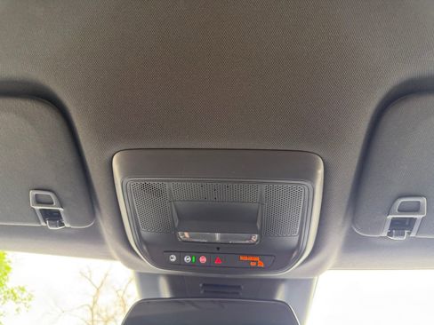 Used 2025 Chevrolet Equinox EV LT w/ Convenience Package FWD image 21