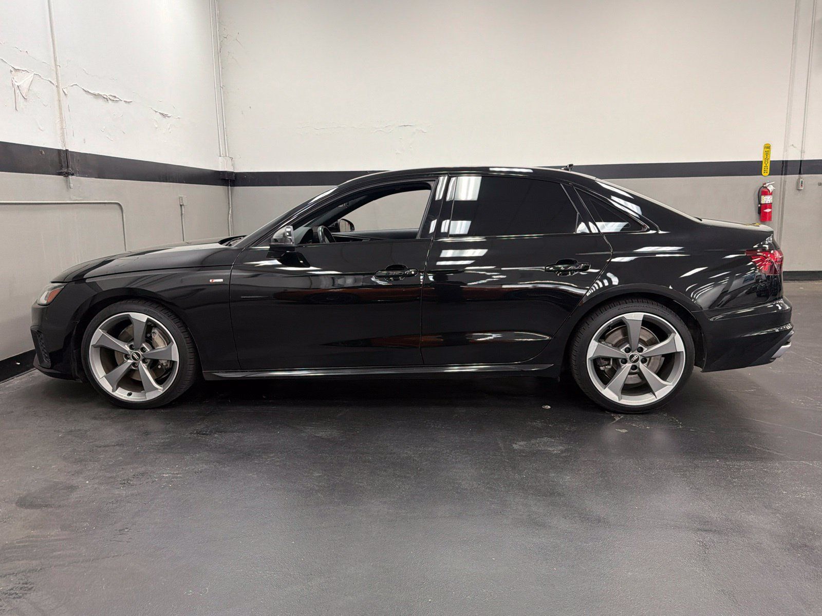 Used 2021 Audi A4 2.0T Premium Plus w/ Premium Plus Package AWD/4WD image 10