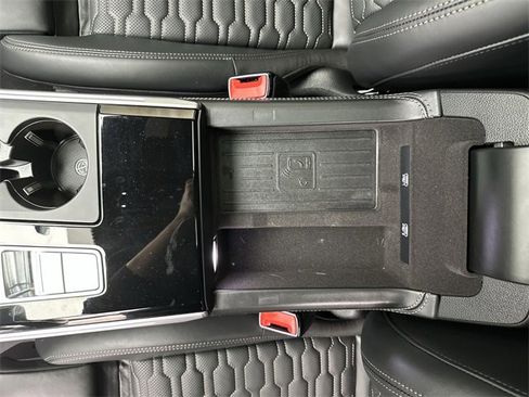 Used 2024 Audi RS 6 performance image 21