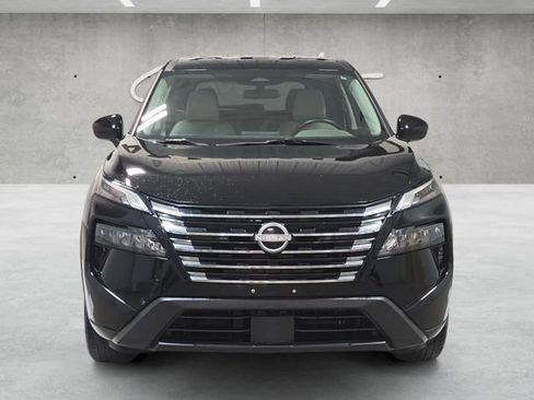 Used 2025 Nissan Rogue SV image 18