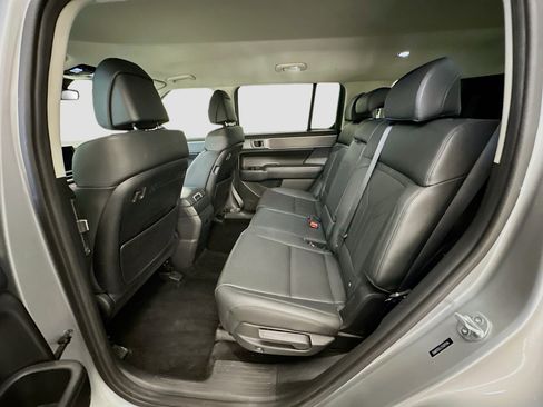 Used 2025 Hyundai Santa Fe SEL image 28