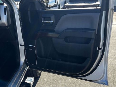 Used 2017 GMC Sierra 1500 SLT image 25