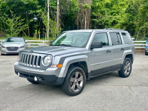 Used 2016 Jeep Patriot Sport FWD image 3