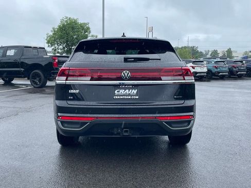 Used 2024 Volkswagen Atlas Cross Sport SE AWD/4WD image 6