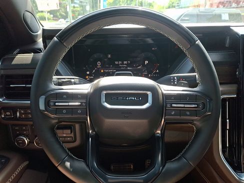 Used 2026 GMC Yukon Denali Ultimate AWD/4WD image 19