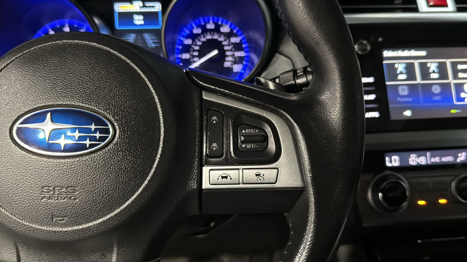 Used 2016 Subaru Outback 3.6R Limited AWD/4WD image 13