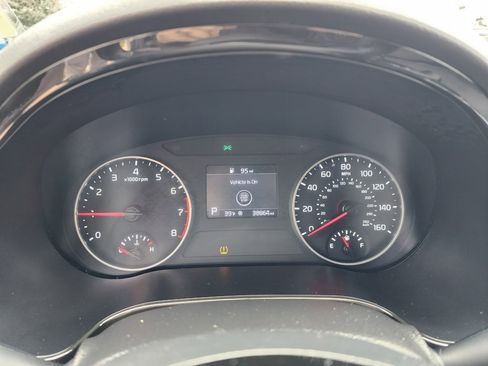 Certified 2023 Kia Seltos S image 12