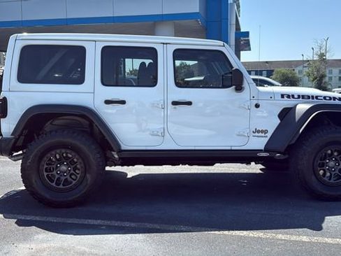 Used 2021 Jeep Wrangler Unlimited Rubicon w/ Xtreme Recon 35" Tire Package AWD/4WD image 8