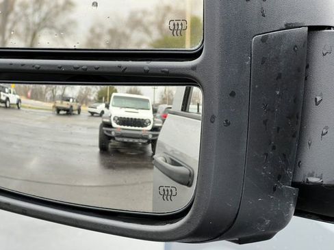 Used 2024 RAM 5500 Tradesman w/ Chrome Appearance Group image 38