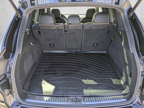 Used 2018 Porsche Cayenne S Platinum image 6