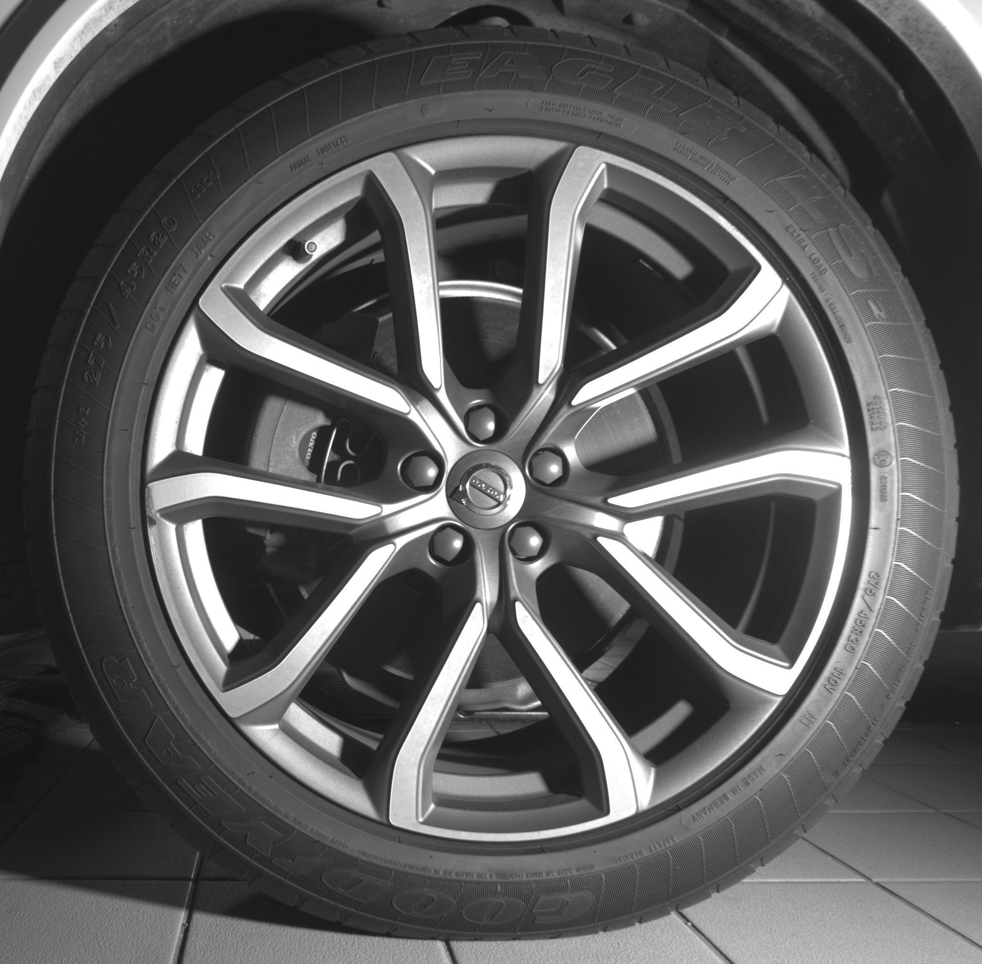 Used 2017 Volvo XC90 T6 Momentum w/ Vision Package AWD/4WD image 24