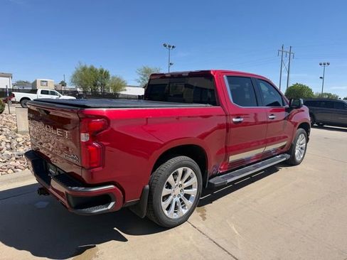 Used 2020 Chevrolet Silverado 1500 High Country w/ Technology Package AWD/4WD image 6