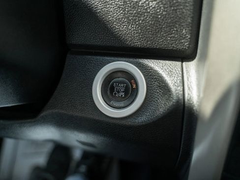 Used 2013 RAM 1500 Laramie w/ Convenience Group image 23