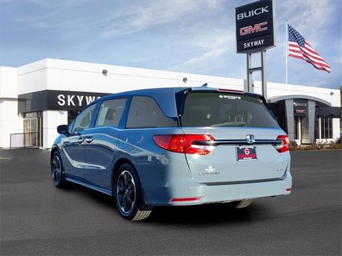 Used 2023 Honda Odyssey Elite image 4
