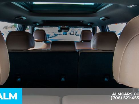 Used 2024 Hyundai Santa Fe Limited image 17