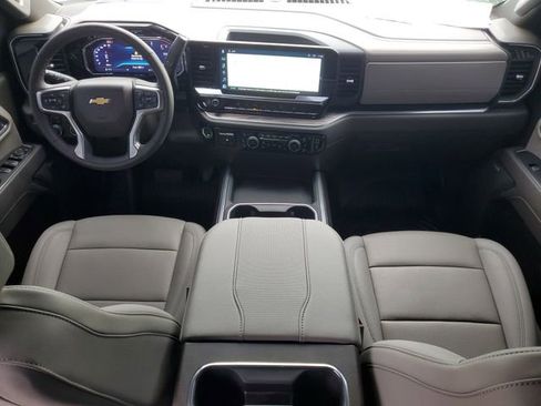 Certified 2025 Chevrolet Silverado 2500 LTZ w/ LTZ Convenience Package image 13