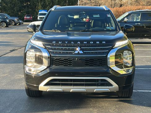 Used 2022 Mitsubishi Outlander SEL image 3