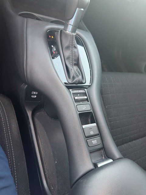 Used 2024 Honda HR-V LX image 14