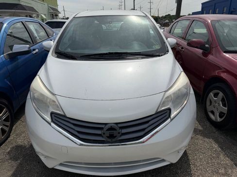 Used 2015 Nissan Versa Note SV FWD image 2