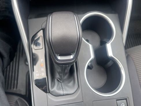 Used 2024 Toyota Highlander LE image 35