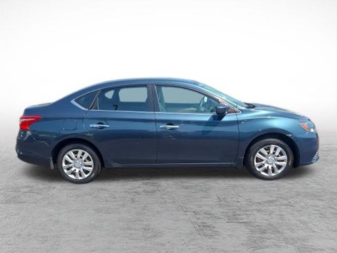 Used 2016 Nissan Sentra SV FWD image 4