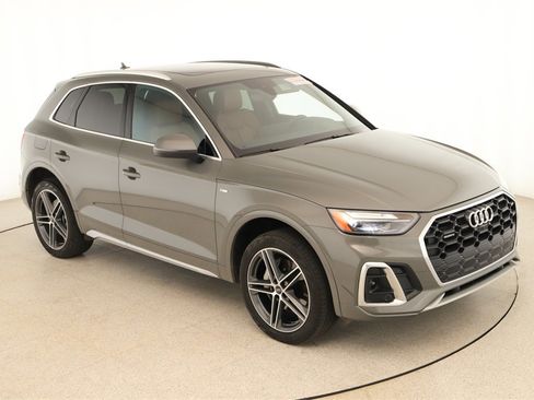 Certified 2023 Audi Q5 e Premium Plus w/ Premium Plus Package image 34