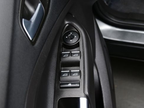 Used 2018 Ford Escape Titanium AWD/4WD image 10